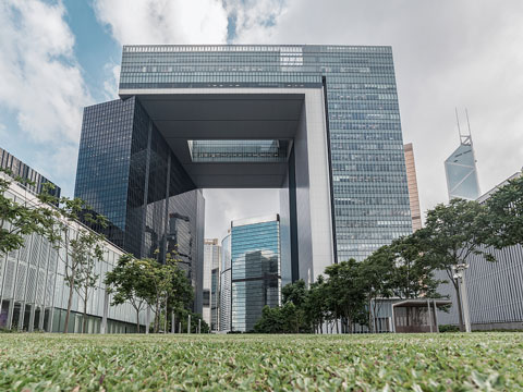 行人橫穿高速造成交通事故能否追究其刑事責(zé)任